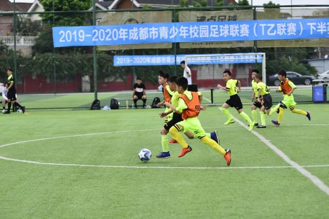 小米新款轿车即将登场：9月14日亮相，外观设计引人注目